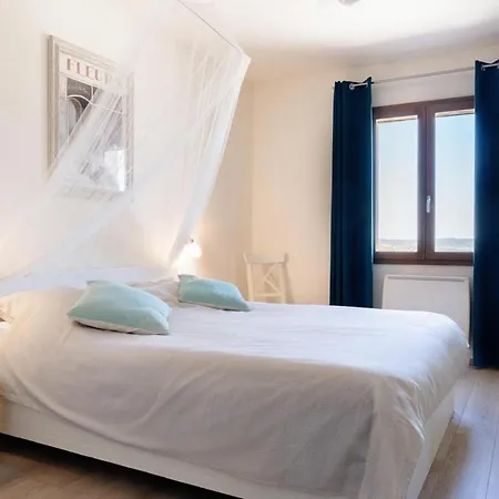 L'ancien Moulin For 4 Persons With Private Pool Villa *